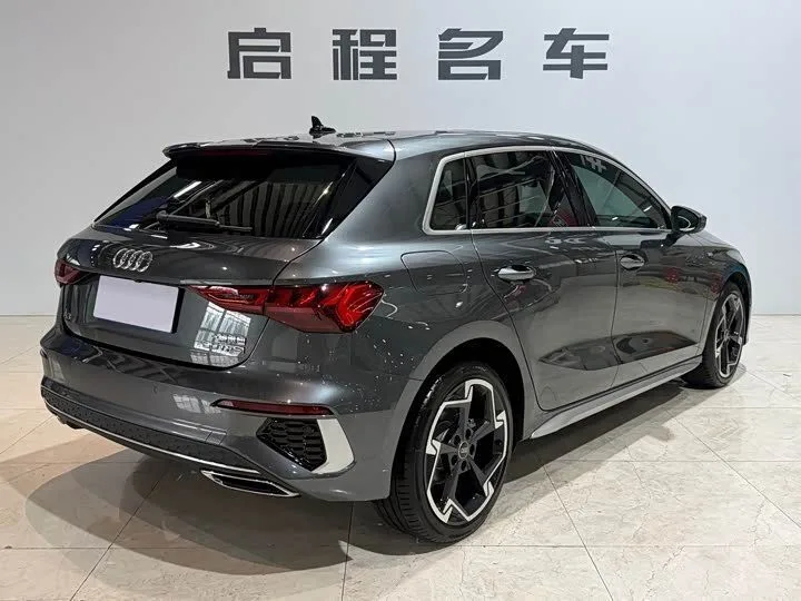 Audi A3 Sportback Luxury Sport 2023 фото 7