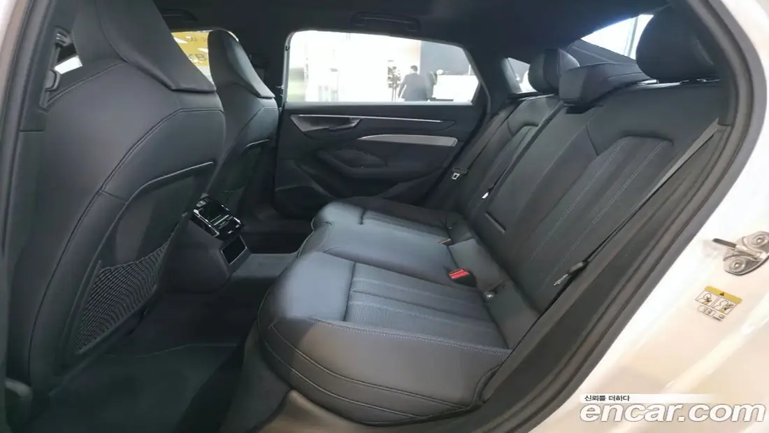 Audi A6 2026 фото 17