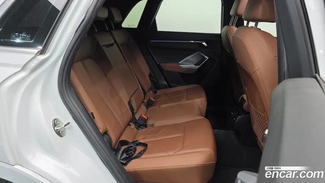 Audi Q3 2020 фото 12
