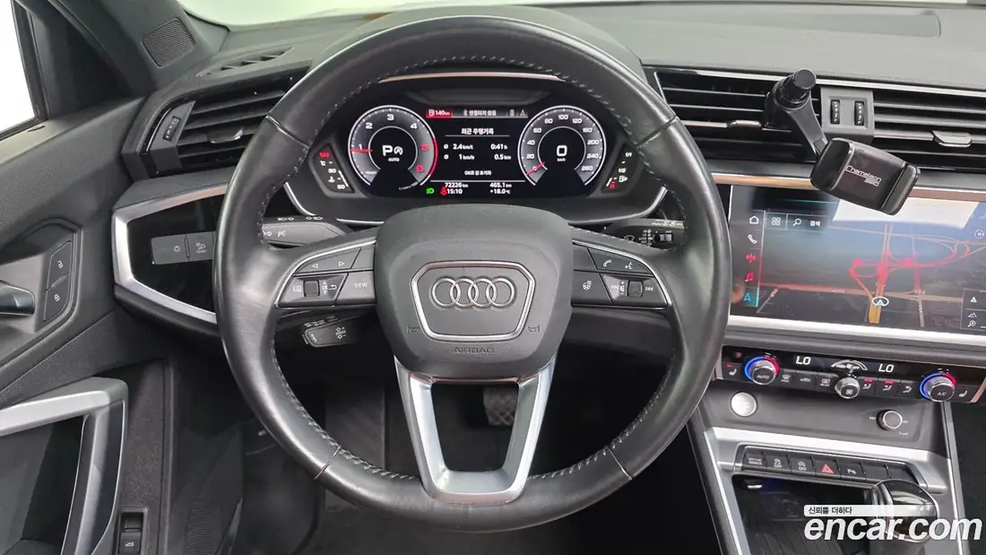 Audi Q3 2020 фото 13