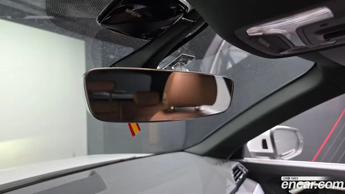 Audi Q3 2020 фото 18