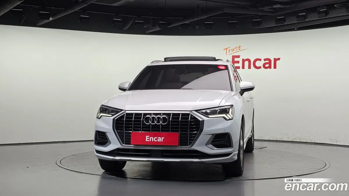 Audi Q3 2020 фото 3