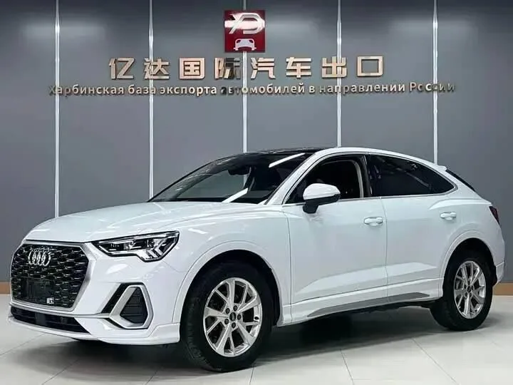 Audi Q3 35 tfsi progressive 2022 — импорт из Китая под ключ