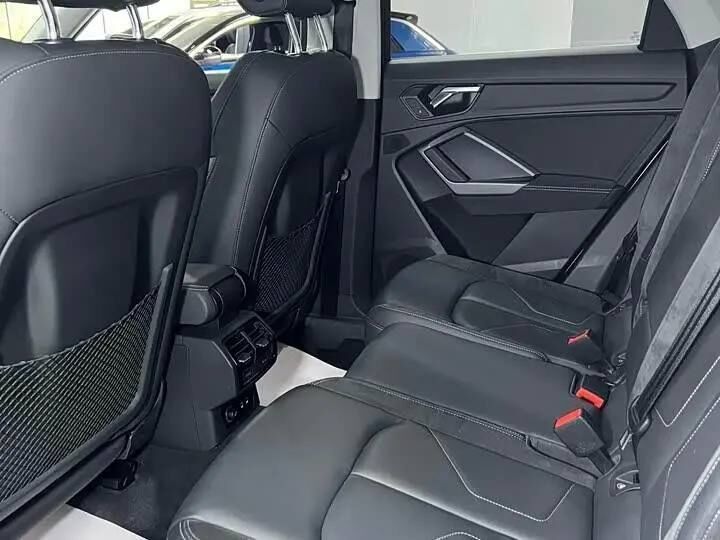 Audi Q3 35 tfsi progressive 2022 фото 6