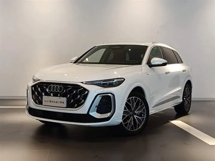 Audi Q5L Exclusive Ed 2026 фото 6