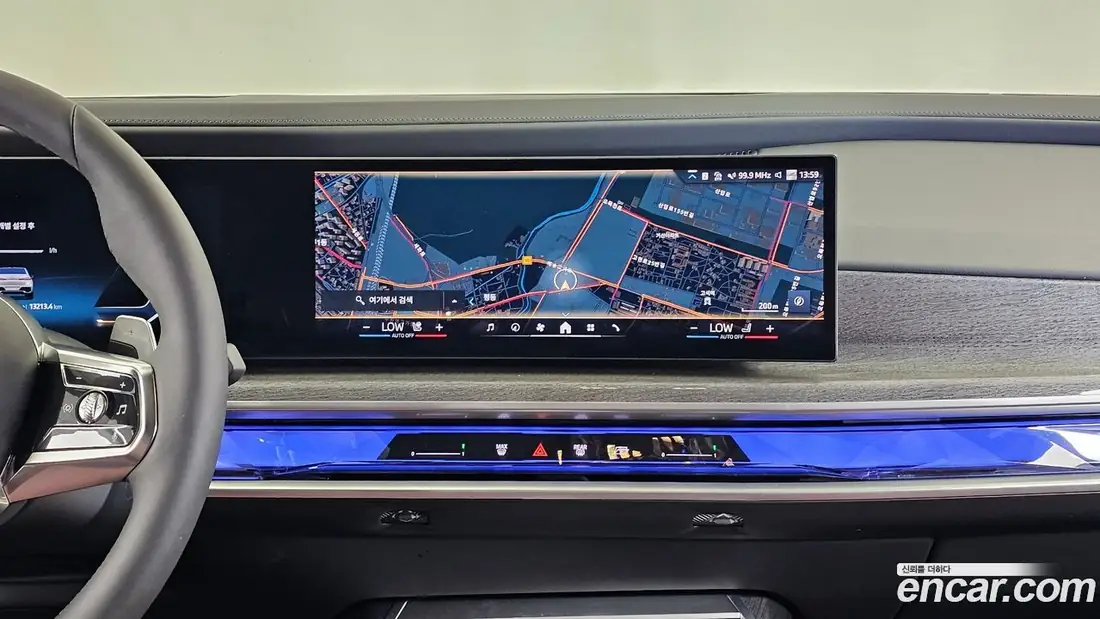 BMW 7 Series (G70) 2026 фото 19