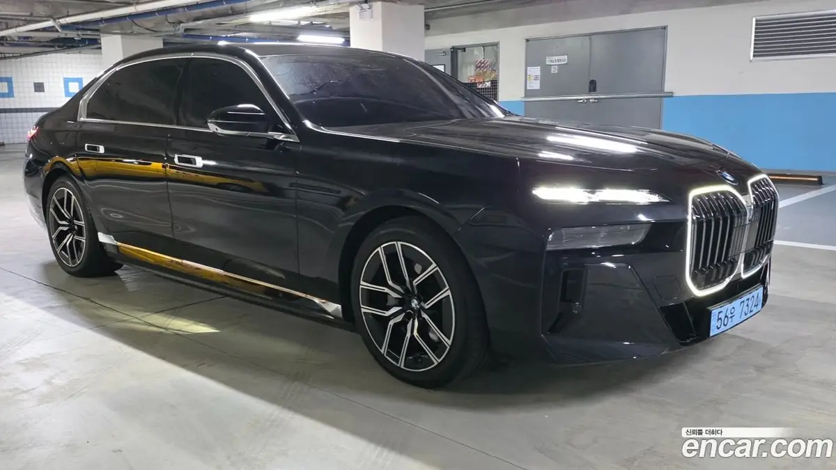 BMW i7 2026 фото 2