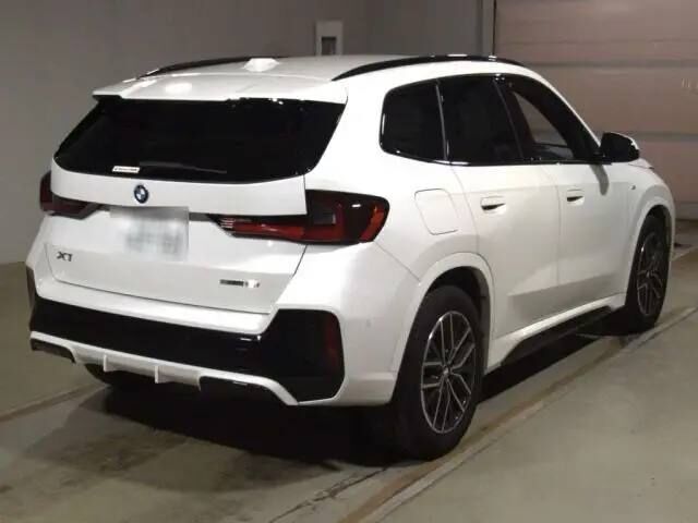 BMW X1 sdrive 18i m sport 2024 — импорт из Японии под ключ