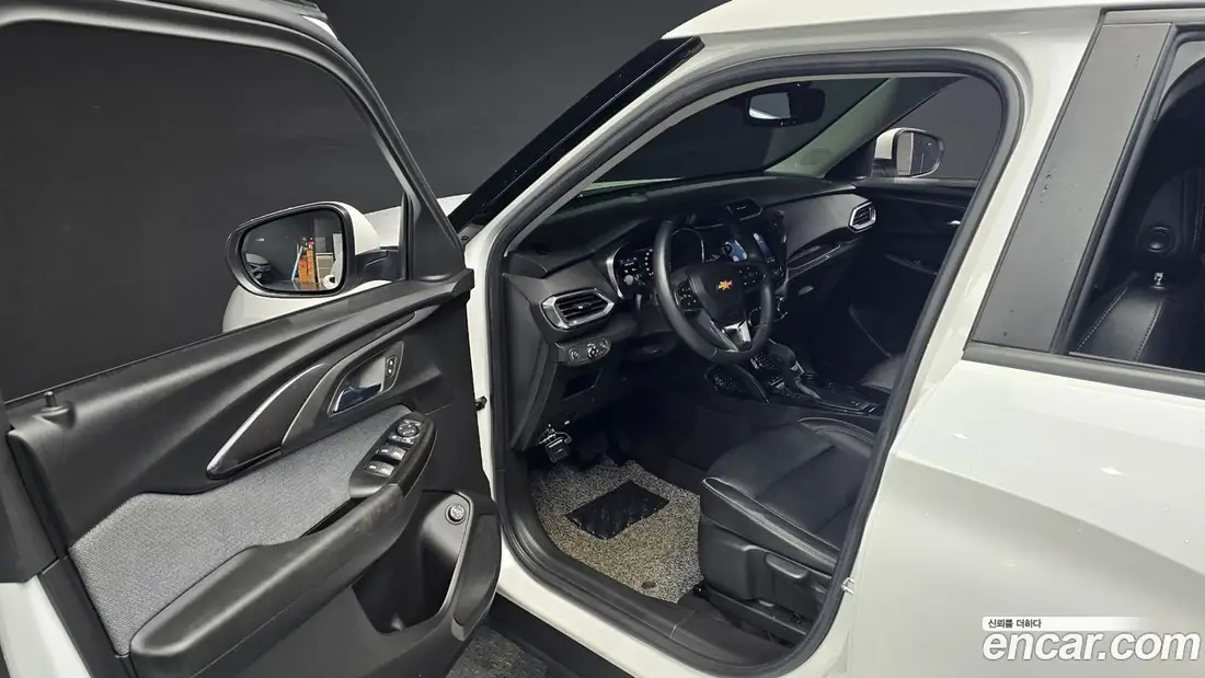 Chevrolet Trailblazer Premier 2022 фото 11