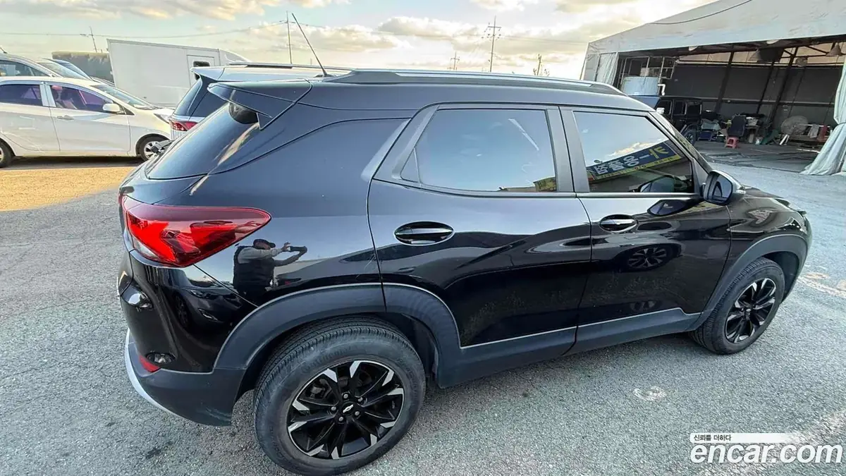 Chevrolet Trailblazer Premier 2022 фото 2