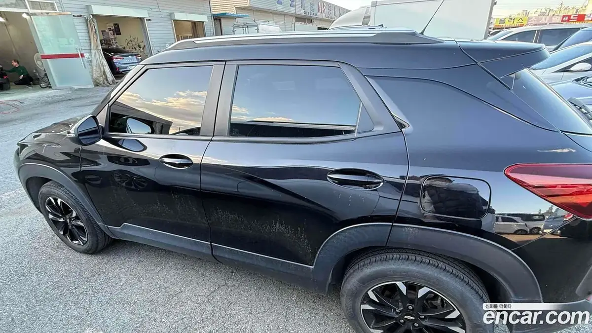 Chevrolet Trailblazer Premier 2022 фото 3