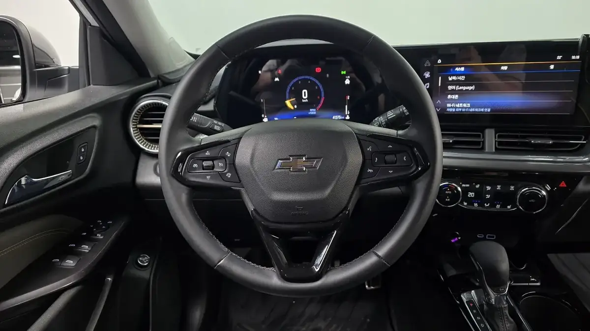 Chevrolet Trax 2023 фото 6