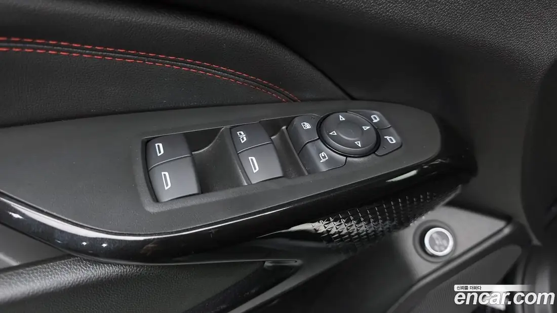 Chevrolet Trax Crossover 2023 фото 11