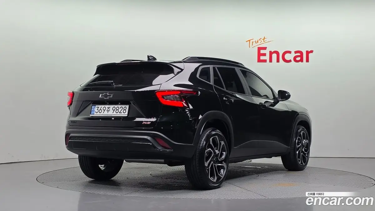 Chevrolet Trax Crossover 2023 фото 2