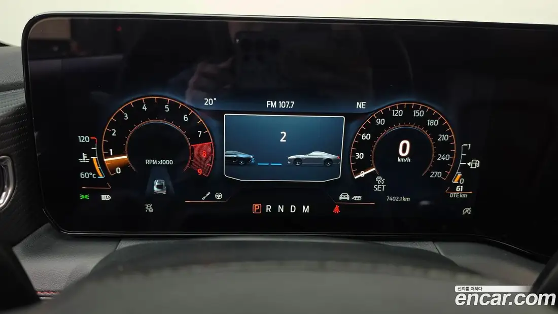 Ford Mustang 2025 фото 8