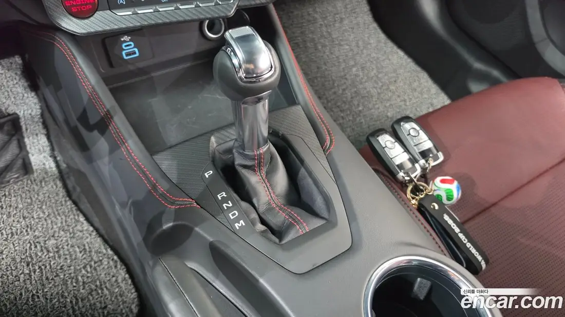 Ford Mustang 2025 фото 9