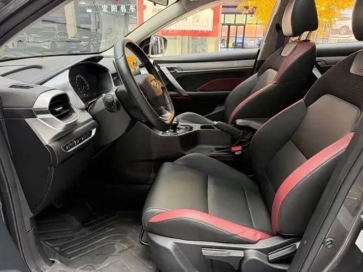 Geely binyue 2021 фото 7