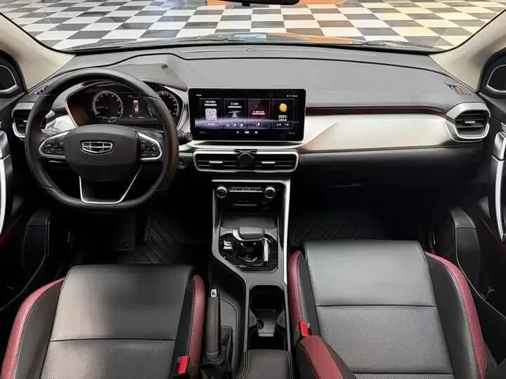 Geely binyue 2021 фото 8