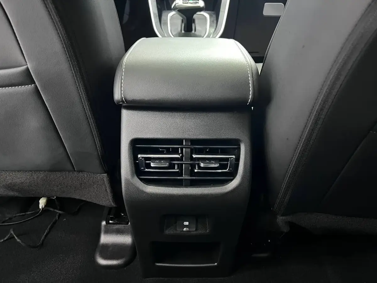 Haval M6 PLUS 1.5T 2022 фото 11