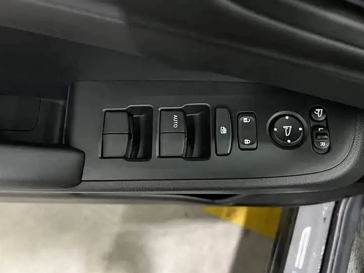 Honda Vezel 2023 фото 9