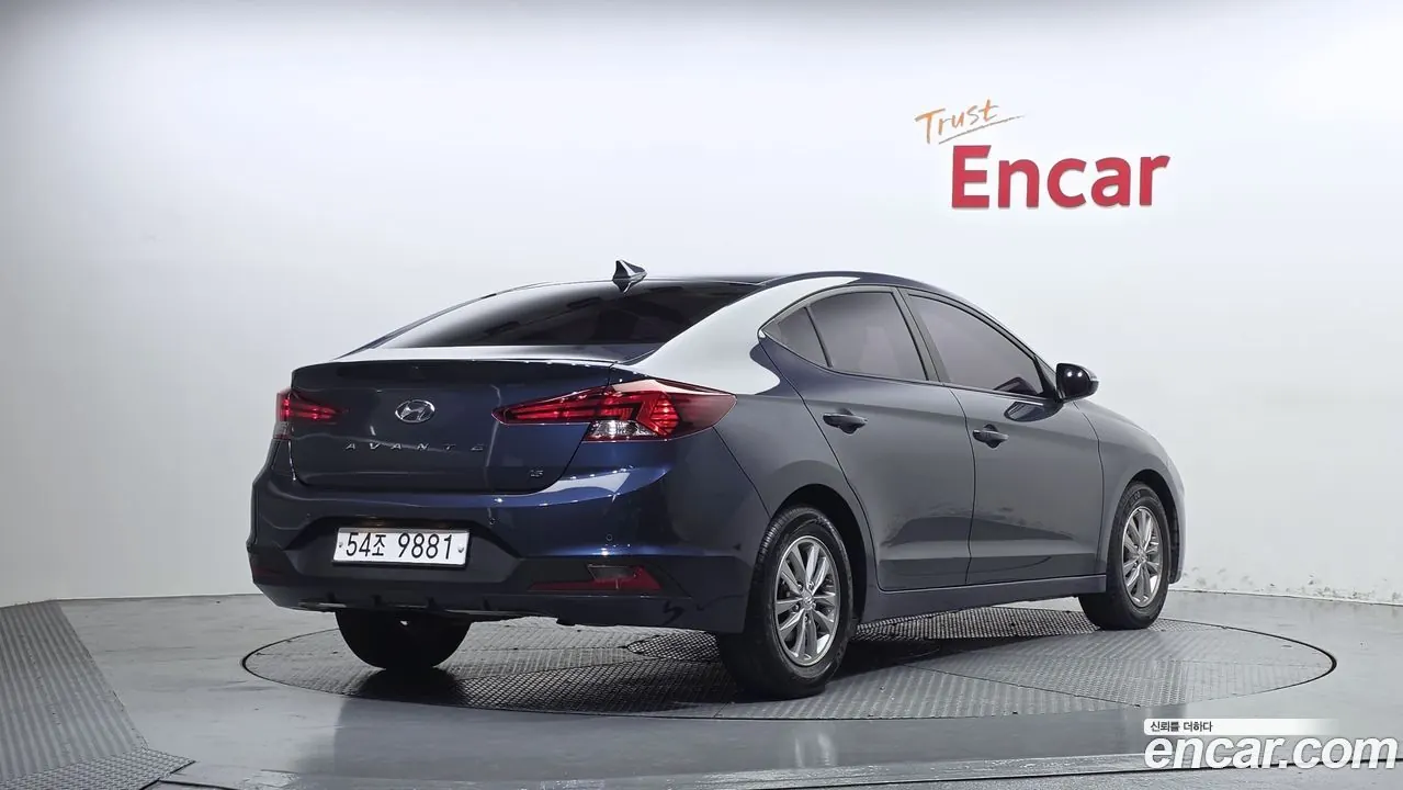 Hyundai Avante (AD) 2018 фото 2