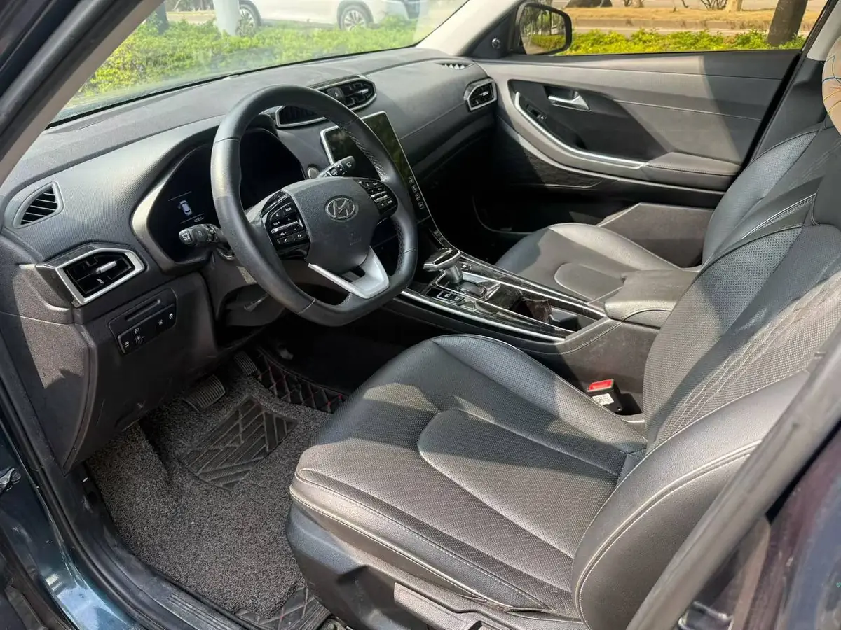 Hyundai ix25 DLX Precious 2020 фото 7
