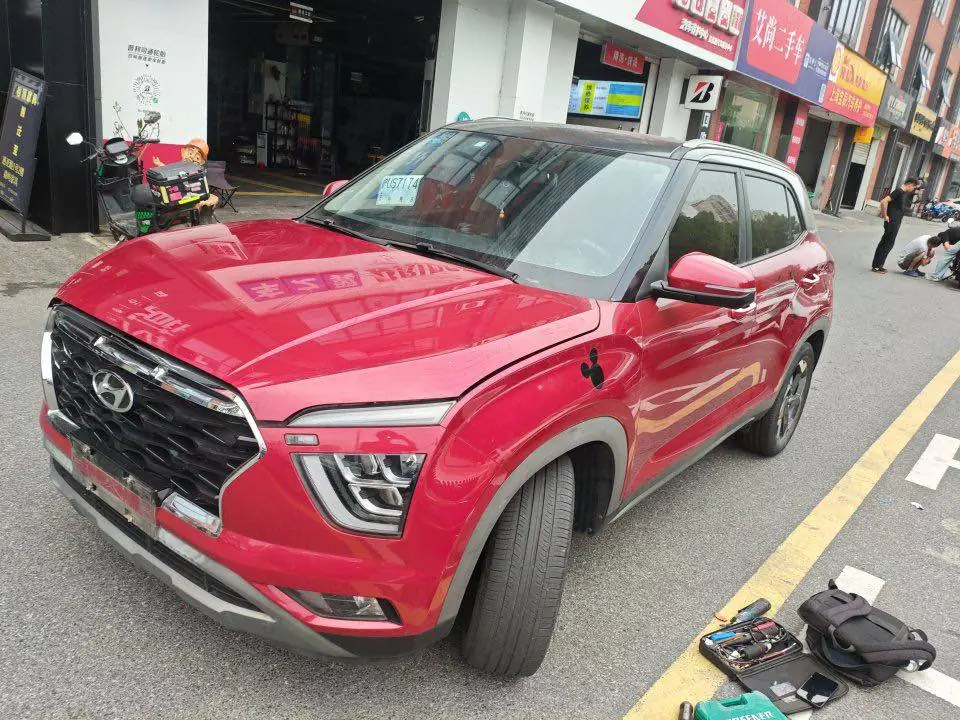 Hyundai ix25 DLX Precious 2020 фото 2