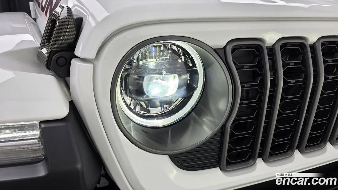 Jeep Gladiator 2025 фото 22