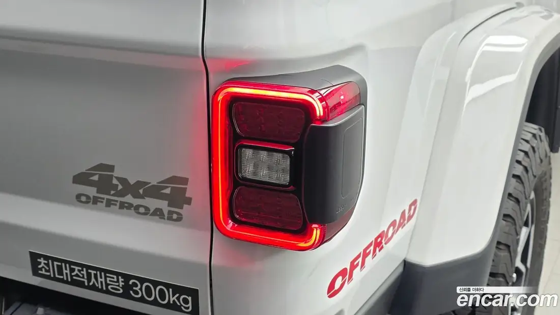 Jeep Gladiator 2025 фото 23