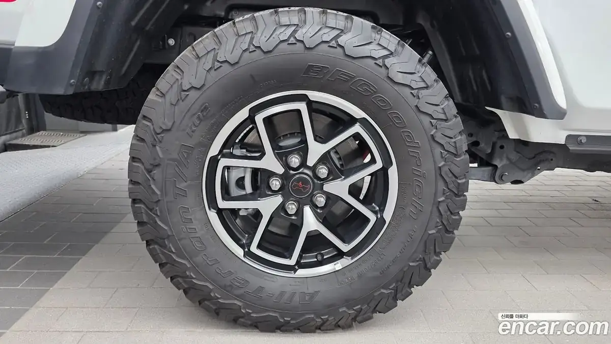 Jeep Gladiator 2025 фото 5