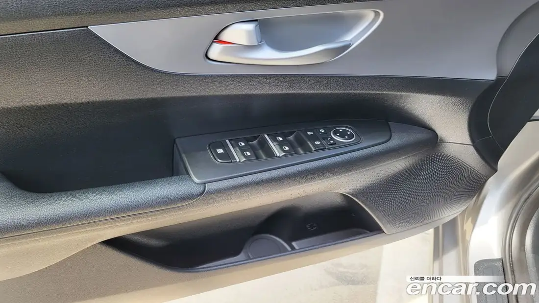 Kia K3 2022 фото 12