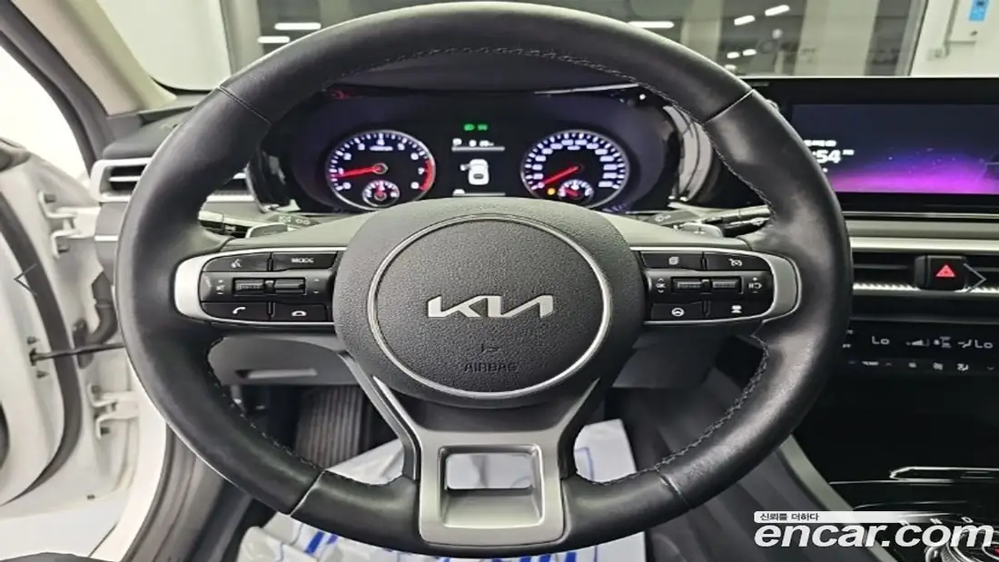 Kia K5 2022 фото 9