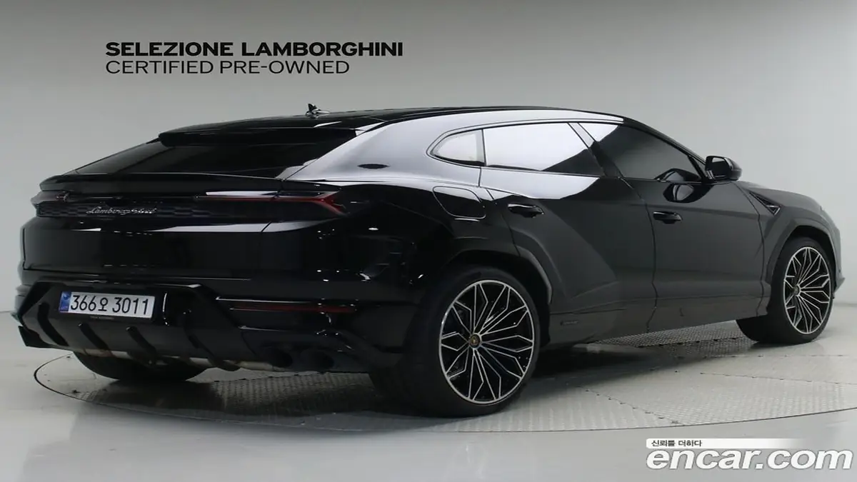 Lamborghini Urus SE 2025 фото 2