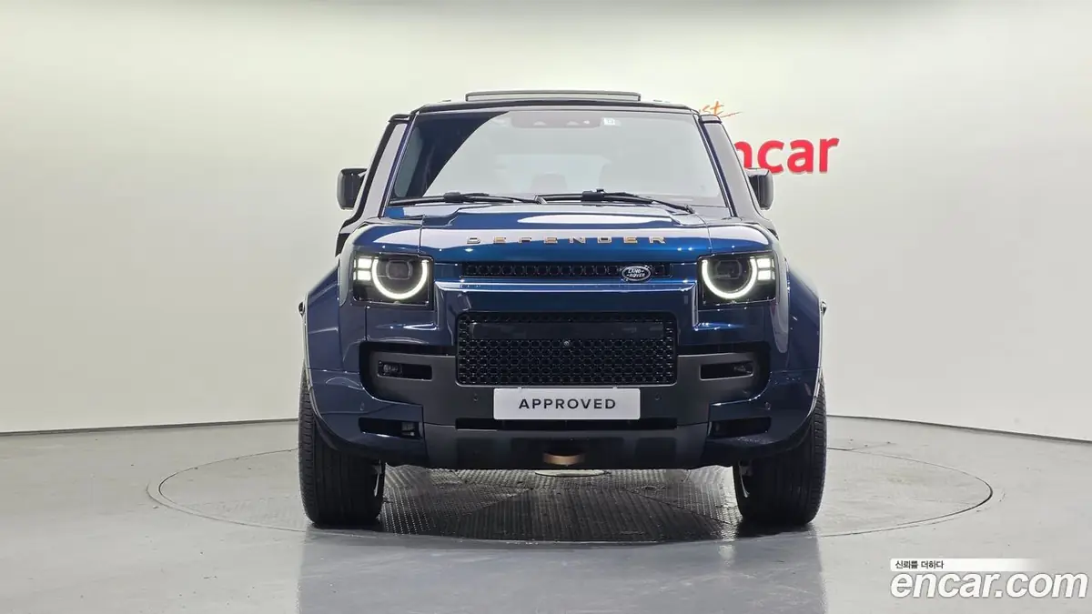 Land Rover Defender 110 Octa 2026 фото 7