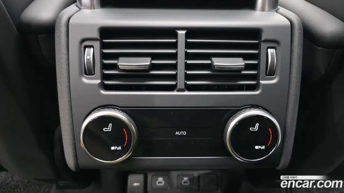 Land Rover Discovery 5 2025 фото 19
