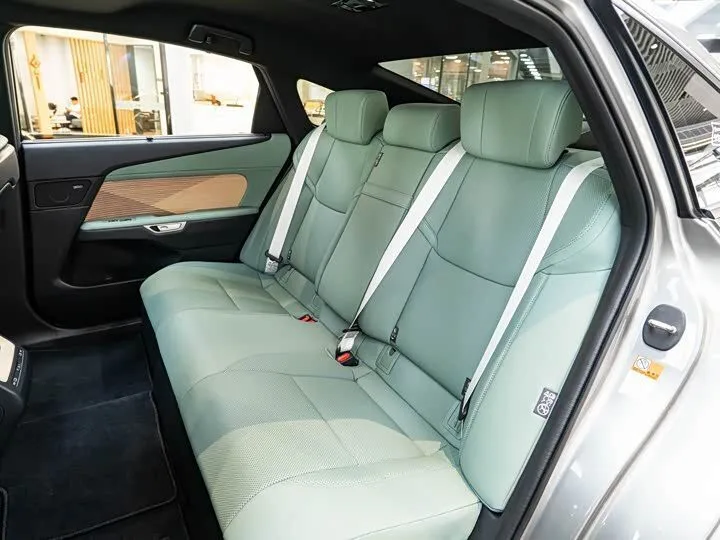 Lexus 2026 300h 2026 фото 9