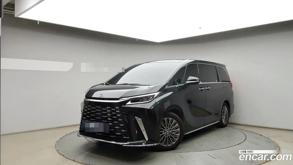 Lexus LM 500h 2025 — импорт из Кореи под ключ