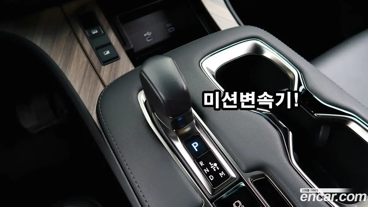 Lexus LM 500h 2025 фото 7