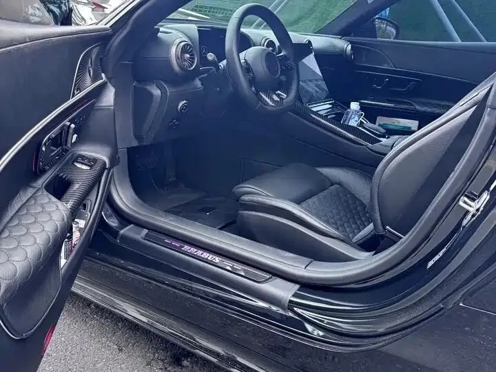 Mercedes-AMG GT 63 S E Performance 2025 фото 9