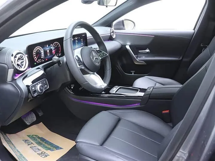 Mercedes-Benz A-Class A 180 2025 фото 7
