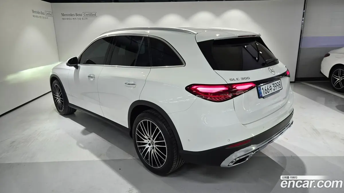 Mercedes-Benz GLC 300 4MATIC 2026 фото 3