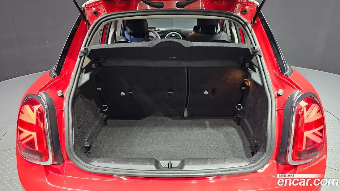 Mini Cooper 2021 фото 20