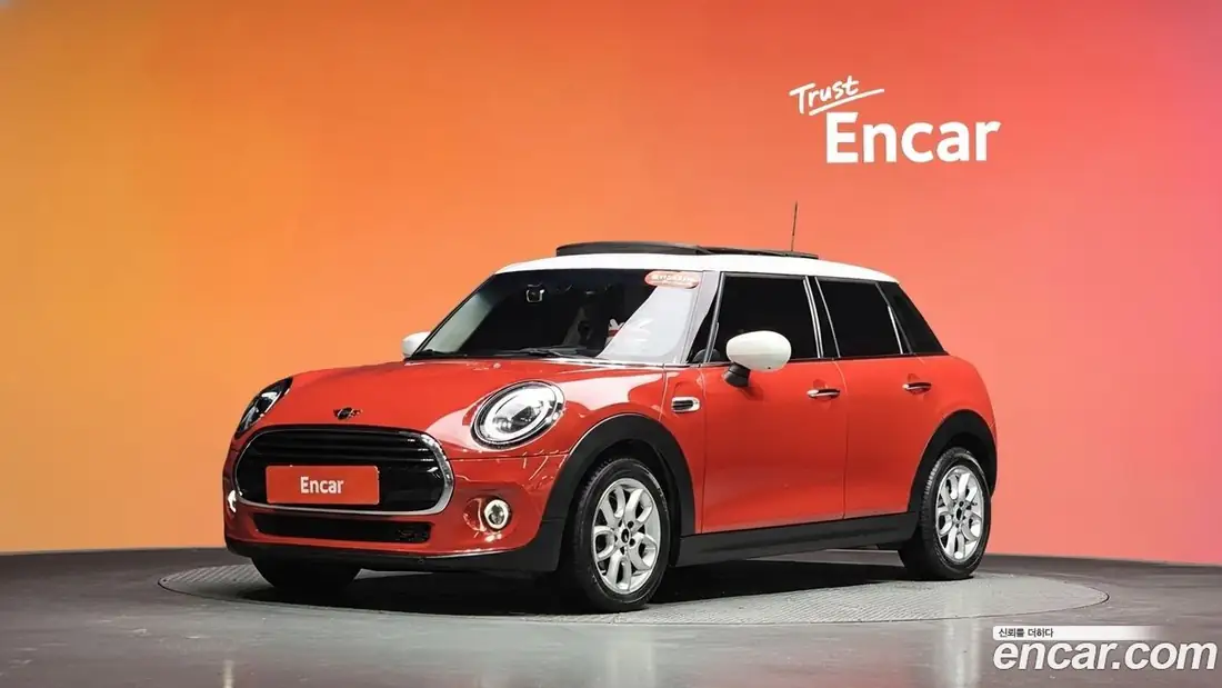 Mini Cooper 2021 фото 21