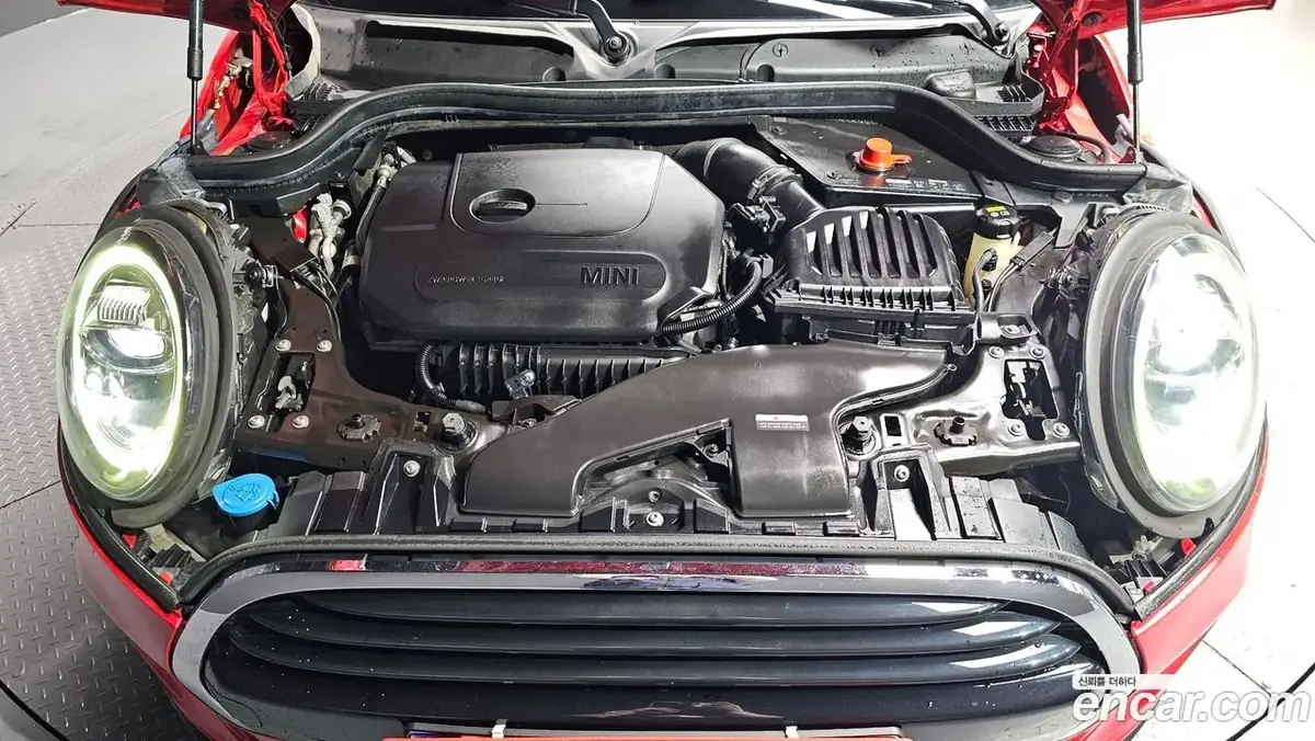 Mini Cooper 2021 фото 6
