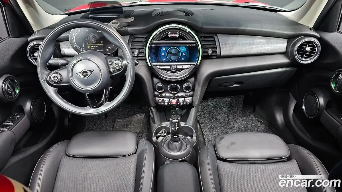 Mini Cooper 2021 фото 7