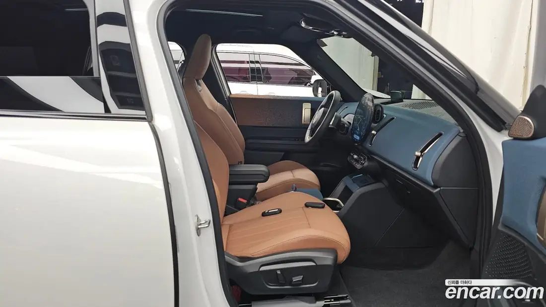 Mini Cooper S Countryman 2025 фото 11