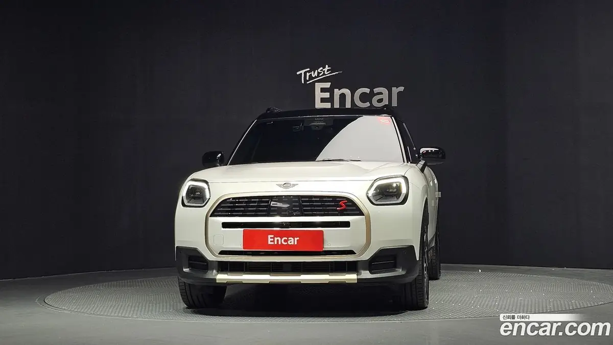 Mini Cooper S Countryman 2025 фото 3