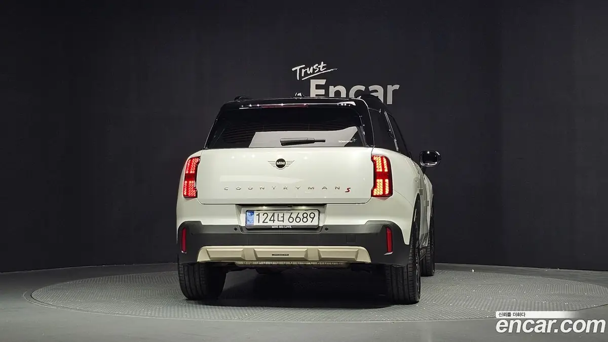 Mini Cooper S Countryman 2025 фото 4