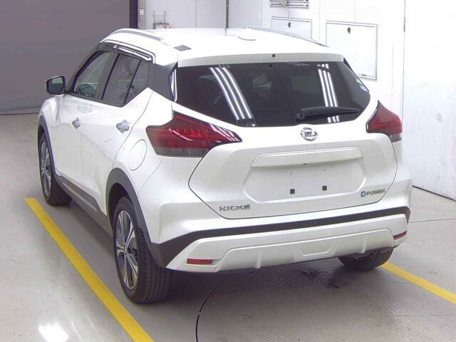 NISSAN KIX 2021 фото 2