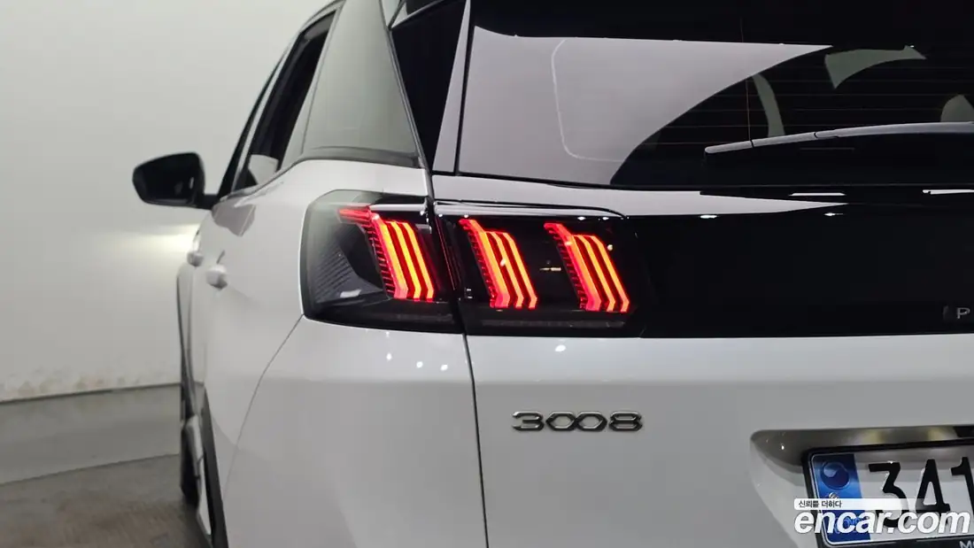 Peugeot 3008 2022 фото 23